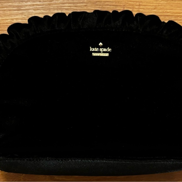 NWOT Kate Spade Velvet Clutch Could be cosmetic bag Ruffles Gold hardware NEW - Picture 4 of 16